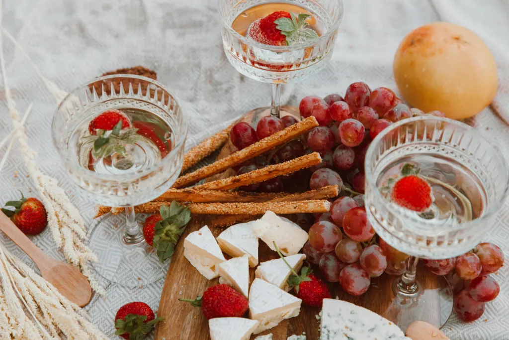 Grapes and glasses